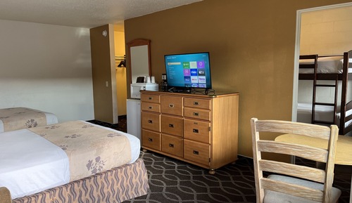 Suite, Multiple Bedrooms, Non Smoking