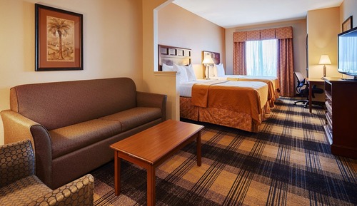 Suite, 2 Queen Beds, Non Smoking, Refrigerator & Microwave