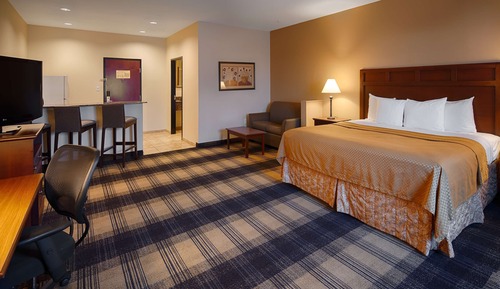 Suite, 1 King Bed, Non Smoking, Kitchenette