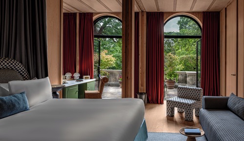 Room, Terrace (Water Lily)