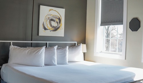 Room, River View (The Waterfall room)