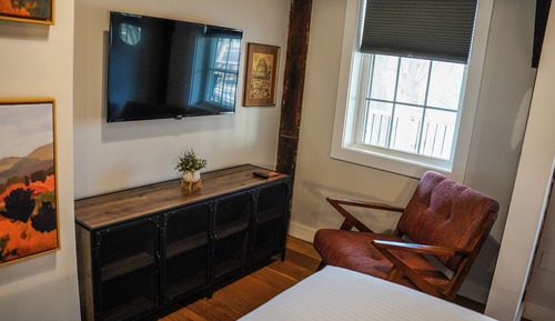 Room, River View (Hatfield Suite)