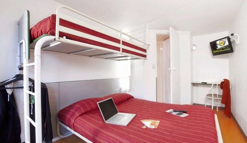 Standard Room, Multiple Beds (1 Double and 1 Single bed)