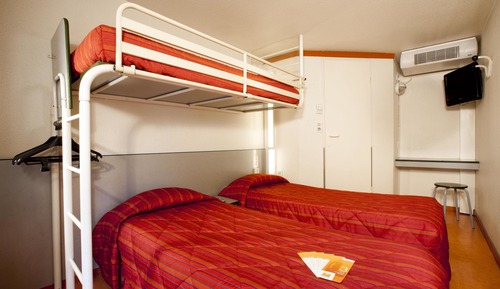 Standard Room, Multiple Beds (1 Double and 1 Single bed)