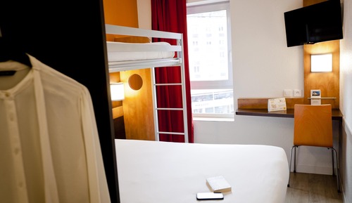 Comfort Room, Multiple Beds