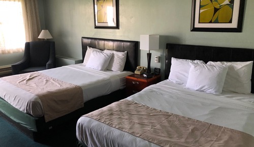 Standard Room, 2 Queen Beds, Non Smoking