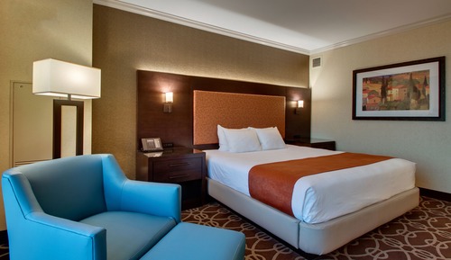 Deluxe Room, 1 King Bed