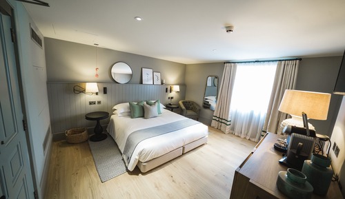 Wellington Lodge Access Double