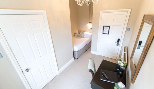 Room, 1 Queen Bed (Main House - Small)