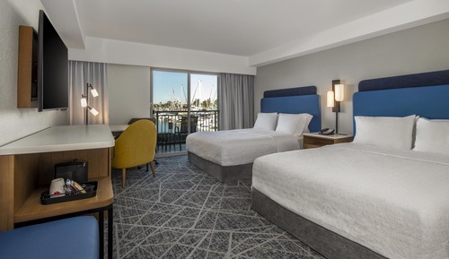 Room, 2 Queen Beds, Accessible, Marina View (Bathtub)