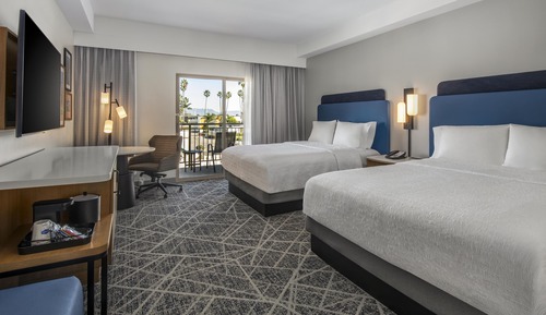 Room, 2 Queen Beds (Standard View)