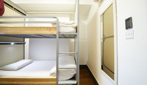 Bed in 4 Bed Dorm with Private Bathroom