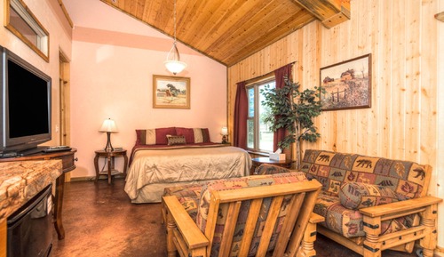 King Studio Suite, 1 Bedroom, Kitchenette, Ground Floor