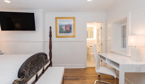 Battery Carriage House Suite