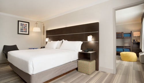Suite, Multiple Beds (Feature)