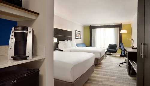 Standard Room, 2 Double Beds, Accessible Bathtub (Mobility)