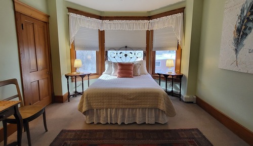 The Peaches and Dream Room