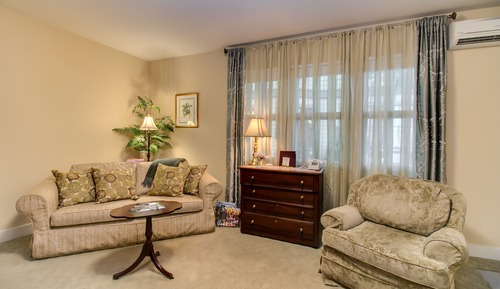 Double Room, 1 King Bed (Peter Benjamin)