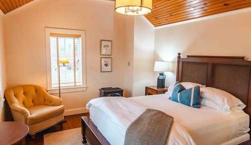 Deluxe Room, 1 Queen Bed (Wilcox)