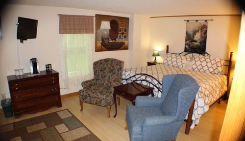 Superior Room, 1 King Bed (Pet Friendly *Please Notify Property Beforehand)