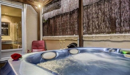 Suite Jaccuzzi