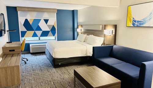 Standard Room, 1 King Bed, Accessible, Non Smoking (Communications/Mobility Accessible)