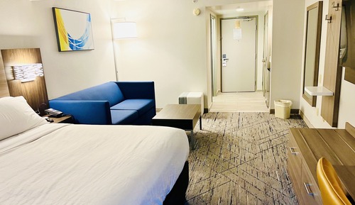 Standard Room, 1 King Bed