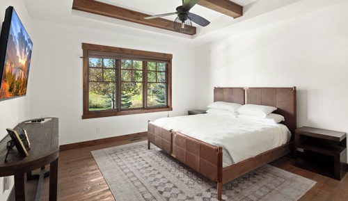 Four-Bedroom Luxury Home 14