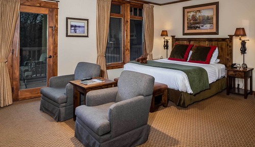 Accessible King Studio Suite