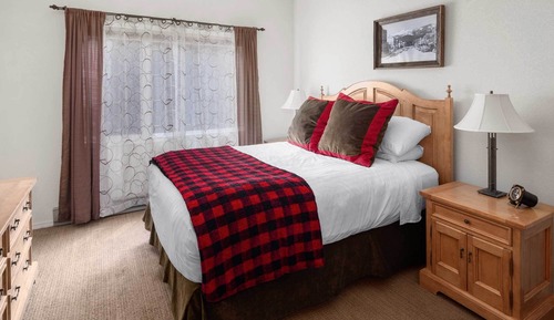 Condo, 3 Bedrooms (1 K / 2 Q)
