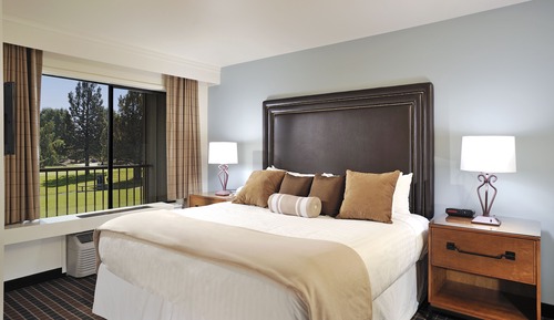 Room, 2 Queen Beds, Golf View