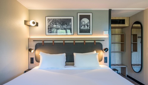 Superior Room, 1 King Bed