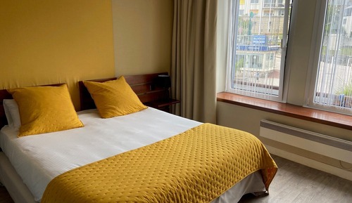 Classic Room, City View