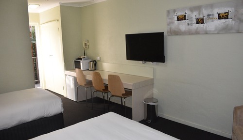 Standard Room, Multiple Beds, Non Smoking