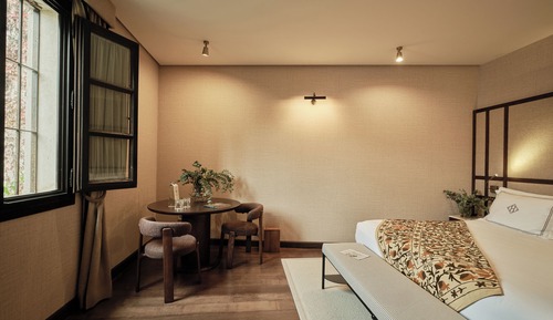 Room (Dreamer)