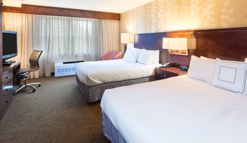 Room, 2 Queen Beds (Mobility/Hearing Accessible, Tub)