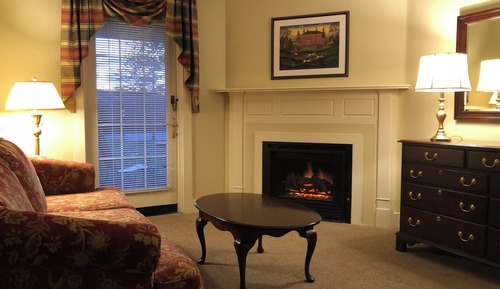 Suite, 1 Queen Bed with Sofa bed, Patio