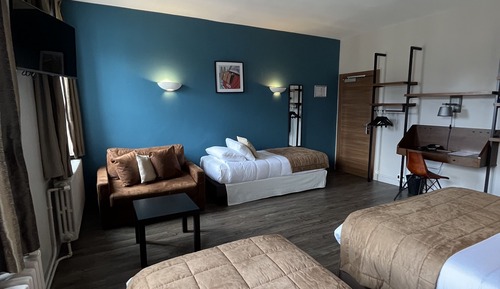 Family Room (5 people)