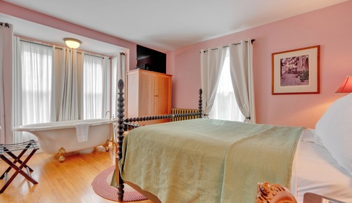 Traditional Room, Jetted Tub, Ground Floor