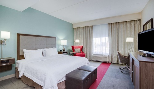 One king bed non smoking