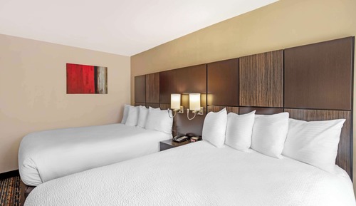 Standard Room, 2 Queen Beds, Non Smoking, Refrigerator