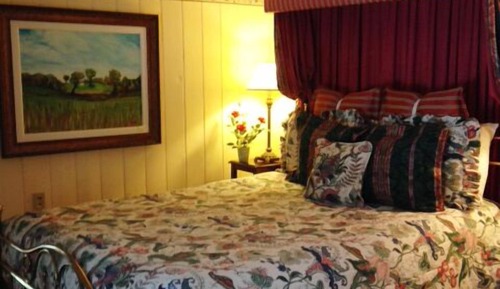 Suite, 1 Queen Bed with Sofa bed (First Floor - Room 10)