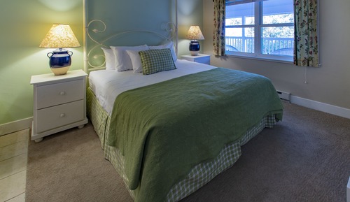 Deluxe Room, 1 King Bed with Sofa bed, Courtyard View