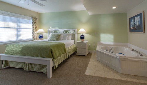 Premium Suite, 1 King Bed, Fireplace