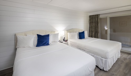 Two Queen Room (No Ocean View)