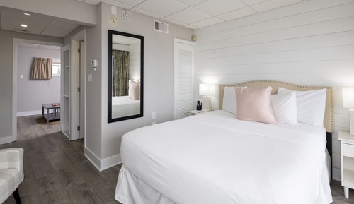 Suite, 1 Bedroom, Partial Ocean View