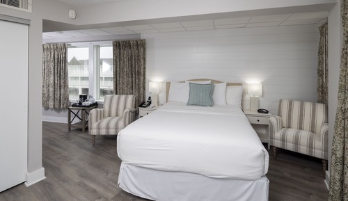 Queen Room Ocean View-ADA