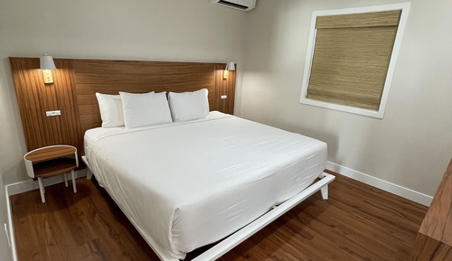 Suite, 1 King Bed, Ocean View