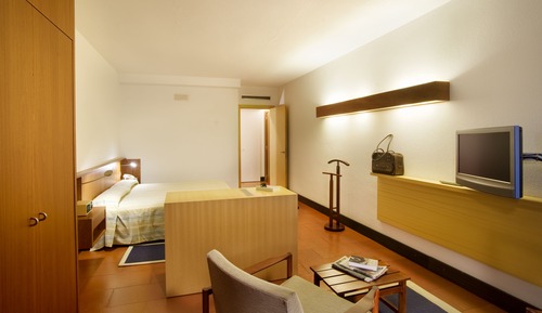 Standard Double Room (with extra bed)
