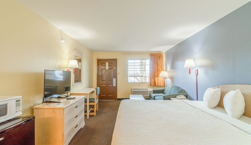 Room, 1 King Bed, Non Smoking